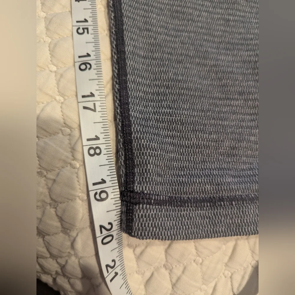 LULULEMON Wunder Under Cropped Low Rise Yoga Training Leggings Size 6 Gray